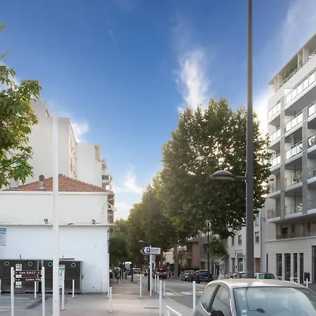A12 - 1 Bdr Centre Train Station 5 Min Sea - Ac, Parking & Terrace Apartment Antibes